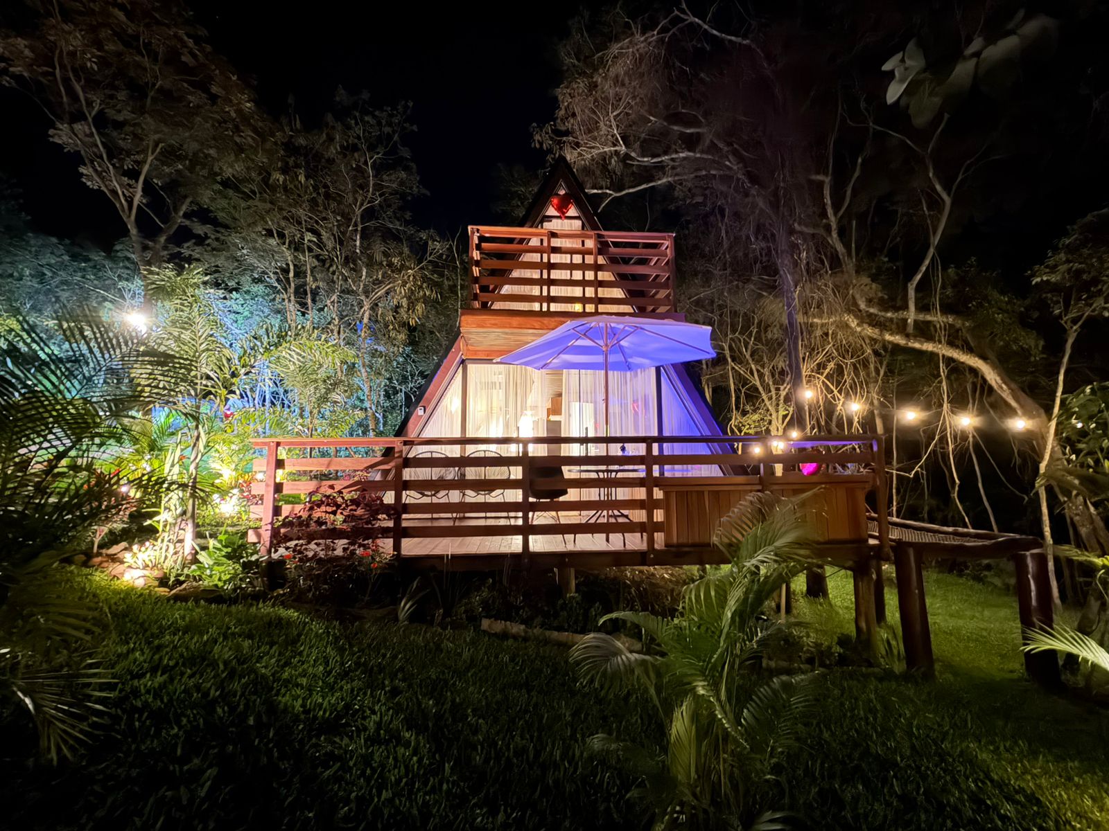 Lobo Black — Cabana com privacidade total, glamping Leopoldo de Bulhões